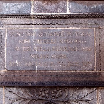 Fontaine dAdam et Ève de Riom