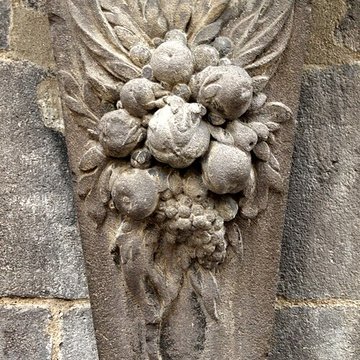 Fontaine dAdam et Ève de Riom