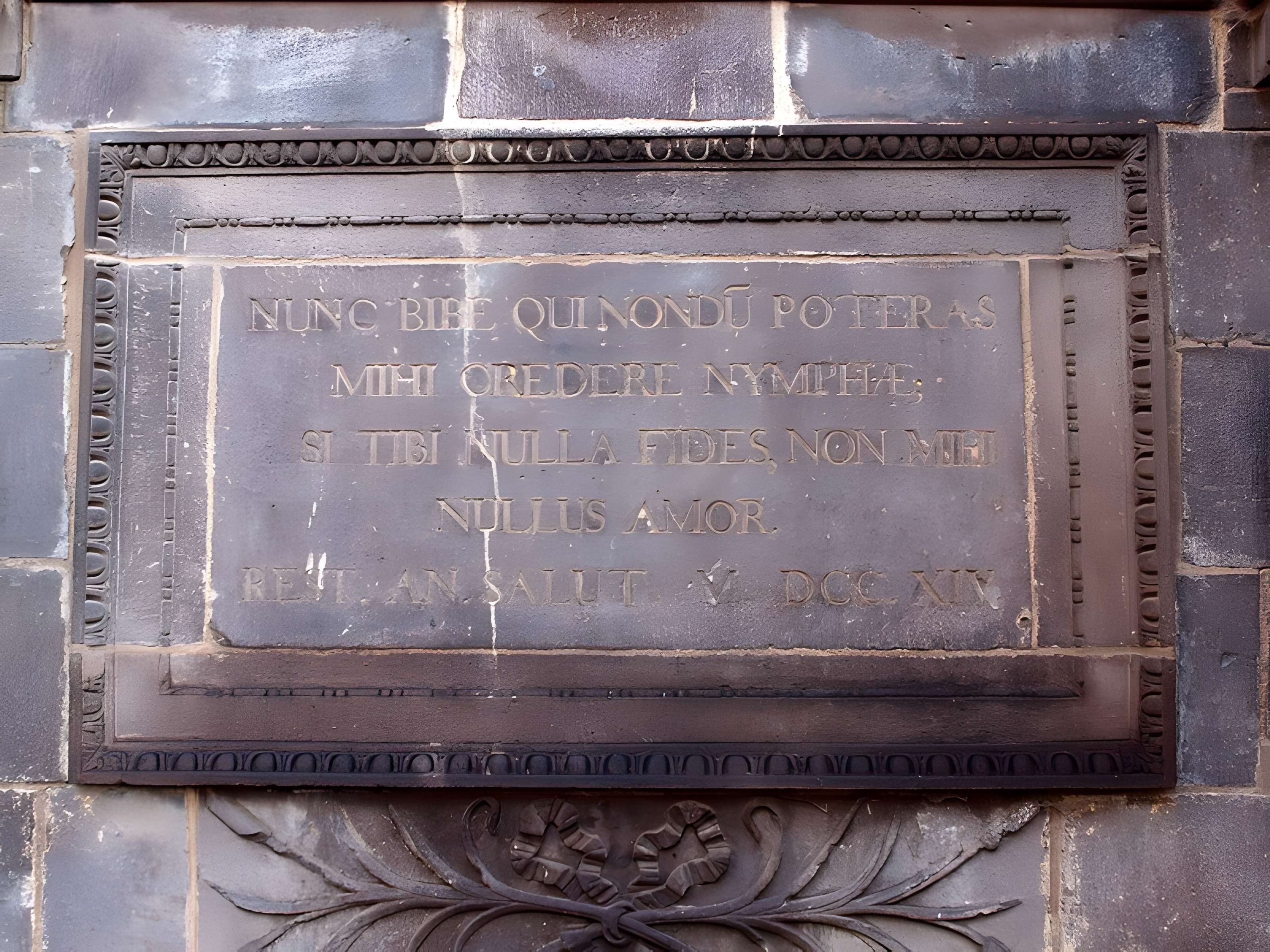 Fontaine d'Adam et Ève de Riom