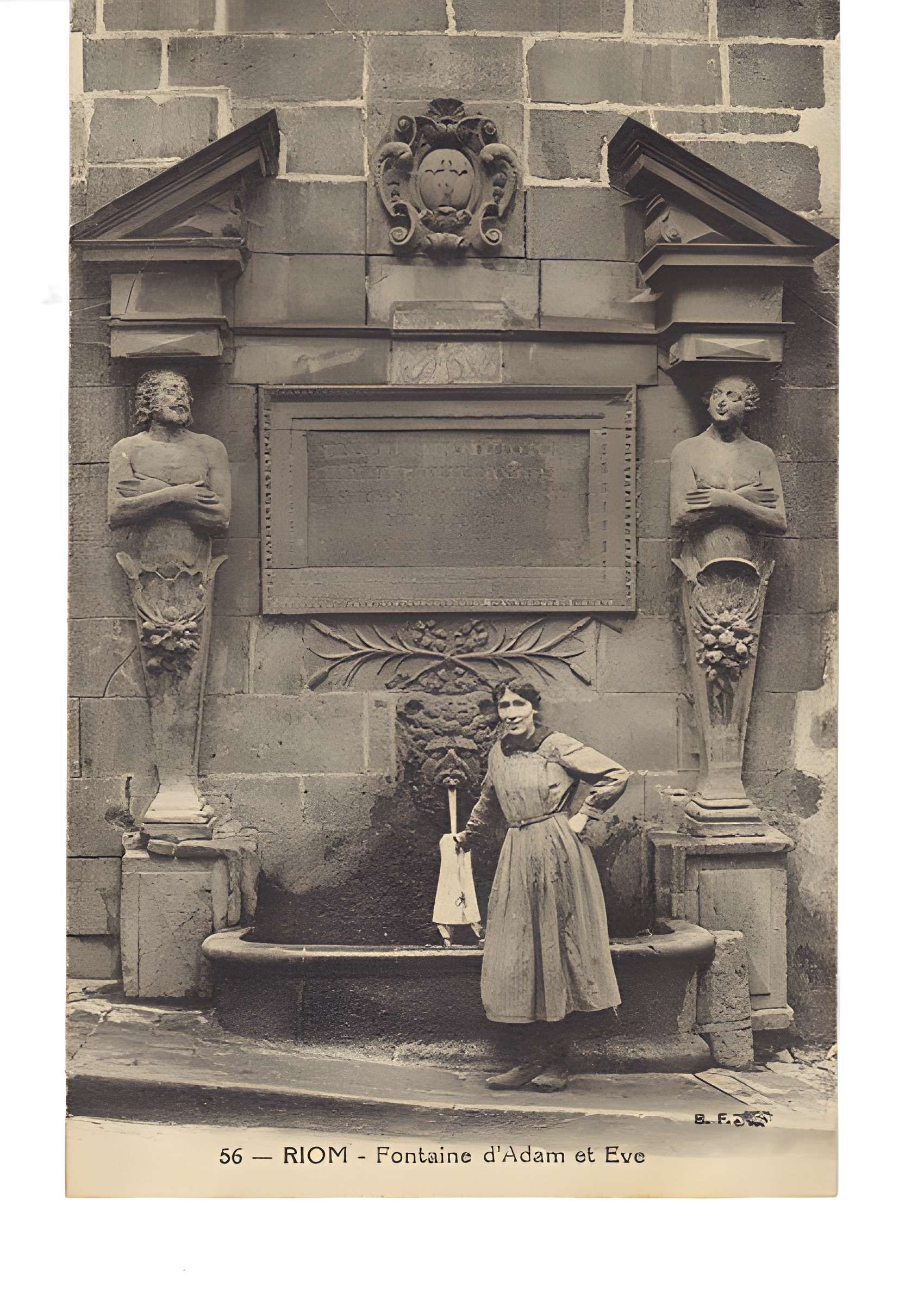 Fontaine d'Adam et Ève de Riom