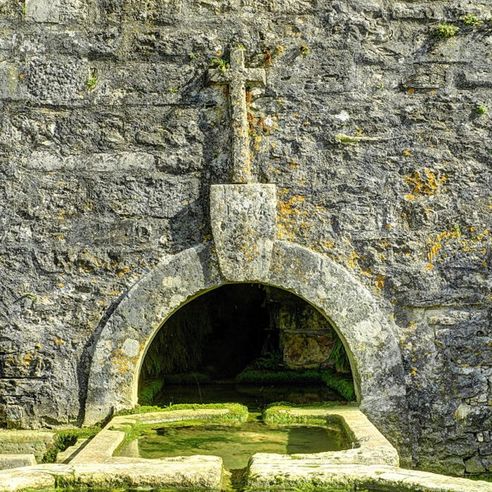 Photo de Fontaine Saint-Léger de Montbouton