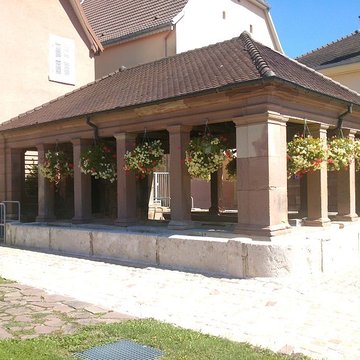 Fontaine-lavoir du corps de garde de Bourogne