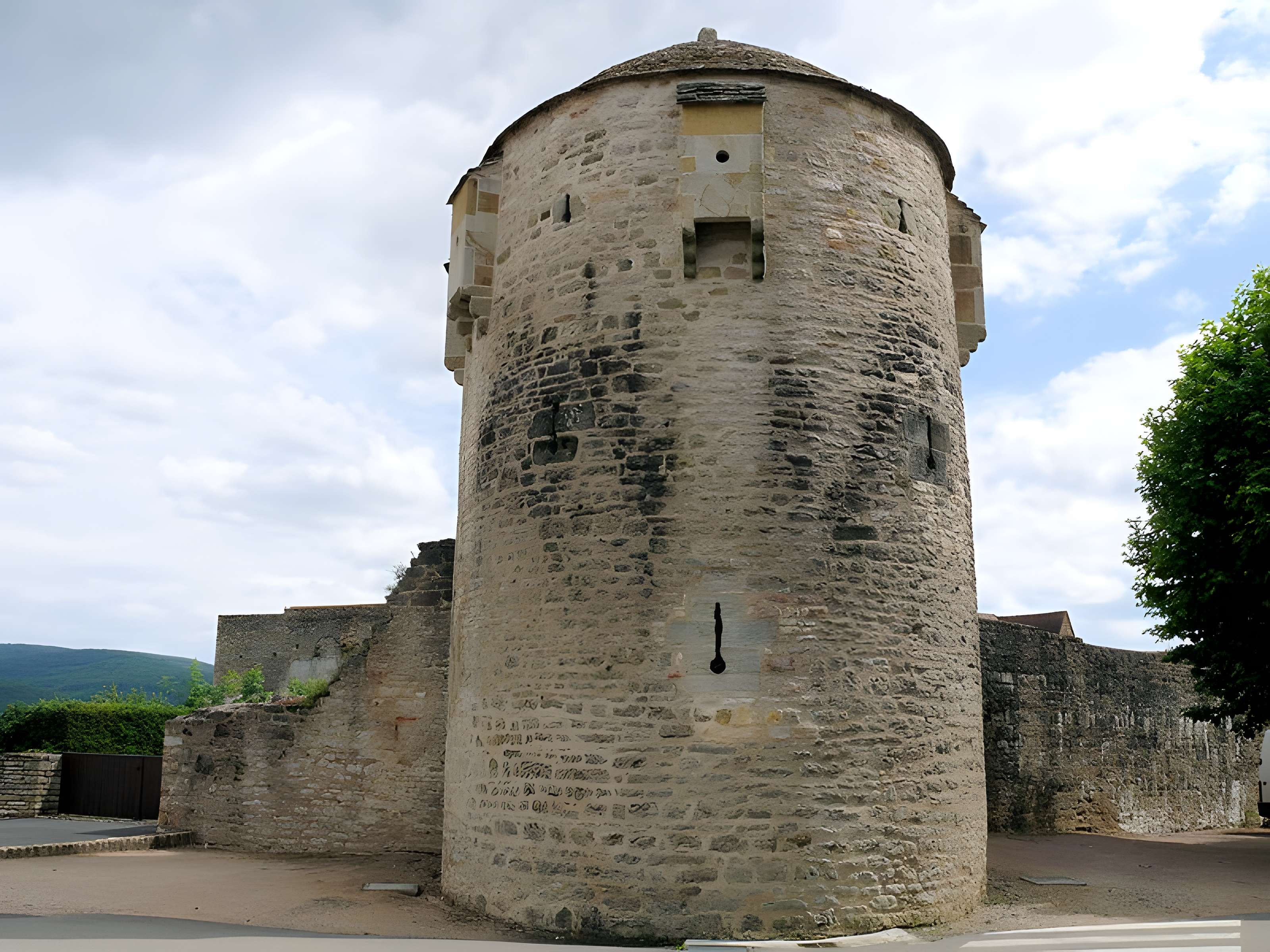 Fortifications de Cluny 