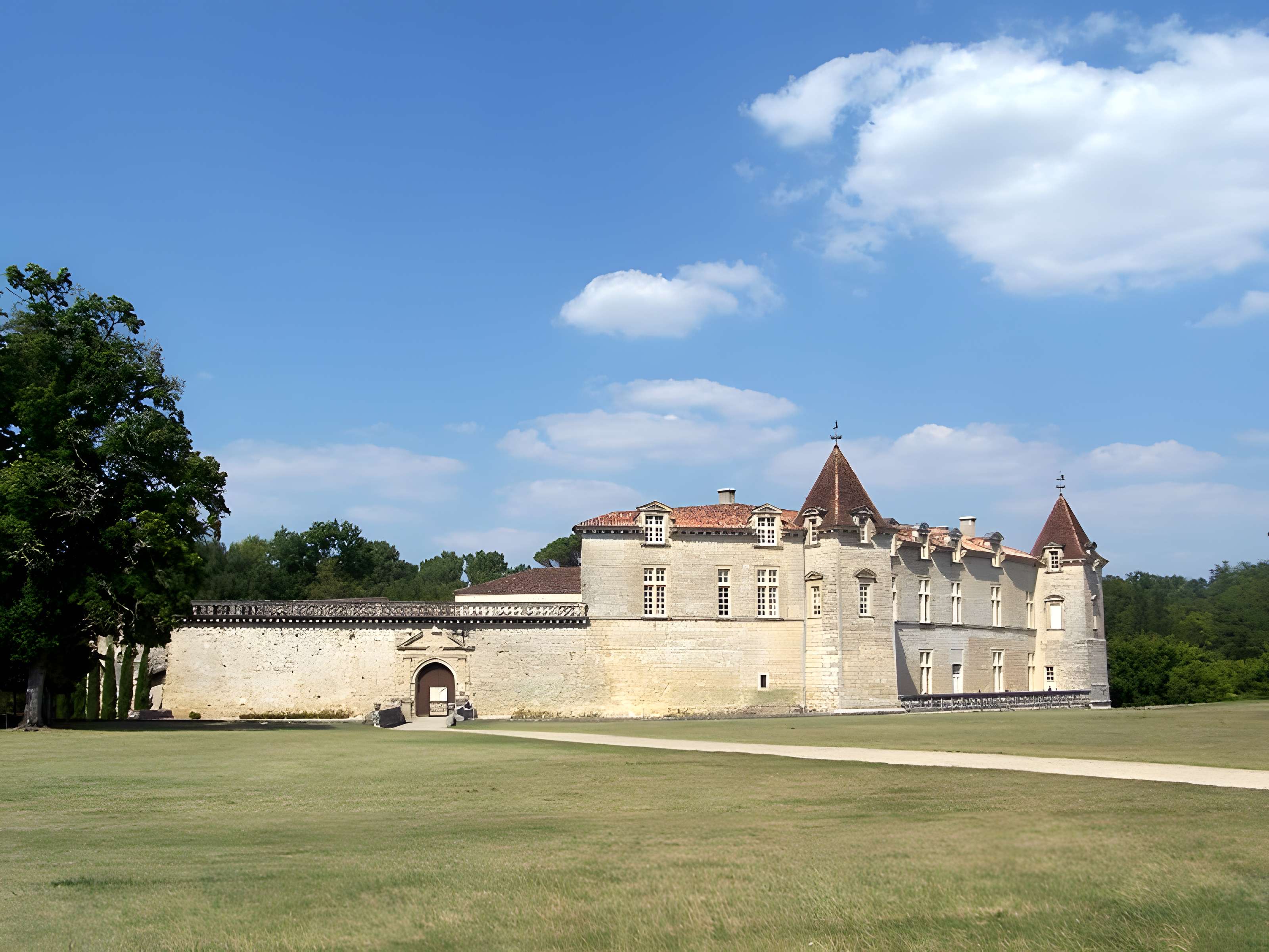 Château Royal de Cazeneuve