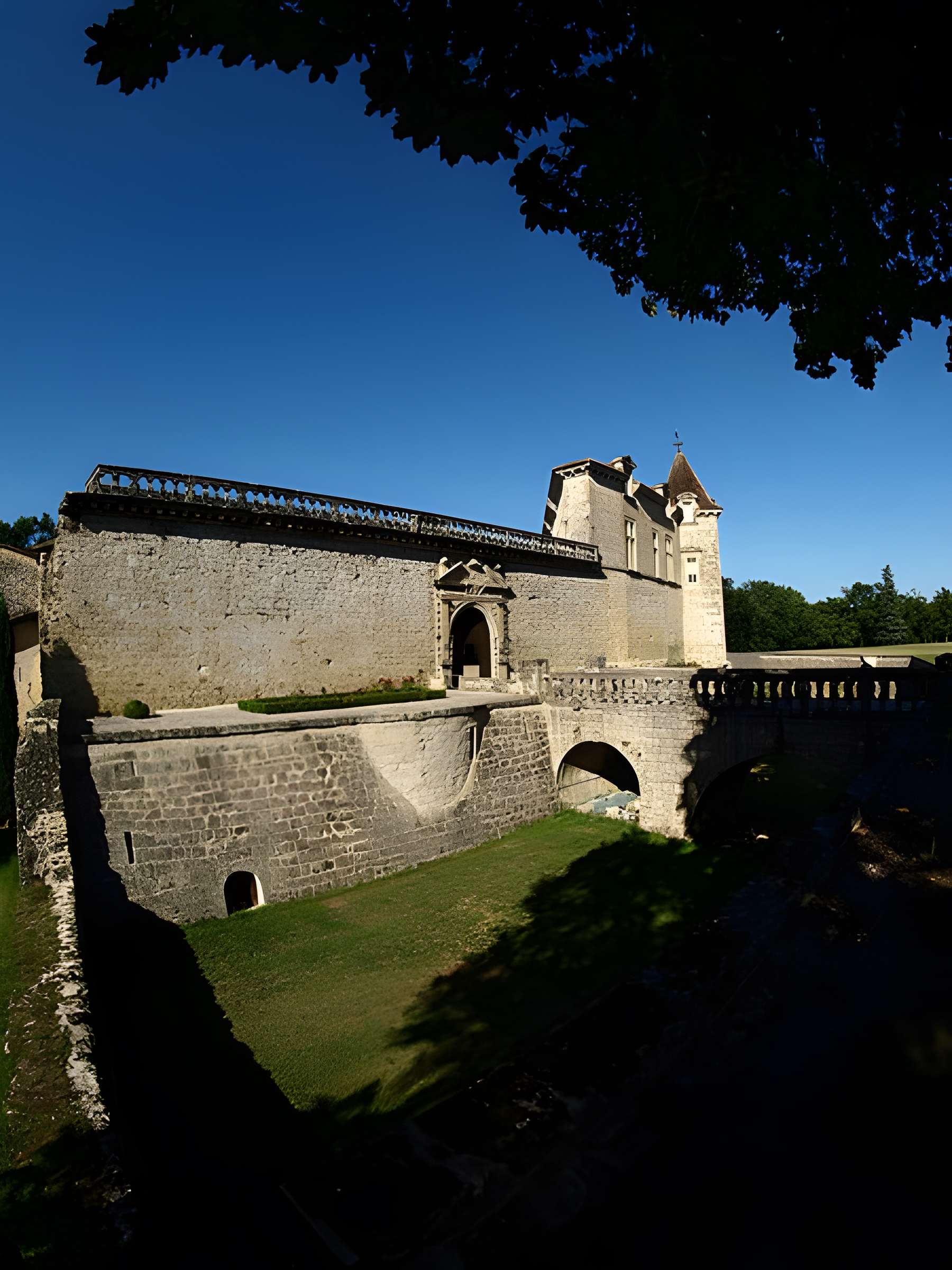 Château Royal de Cazeneuve