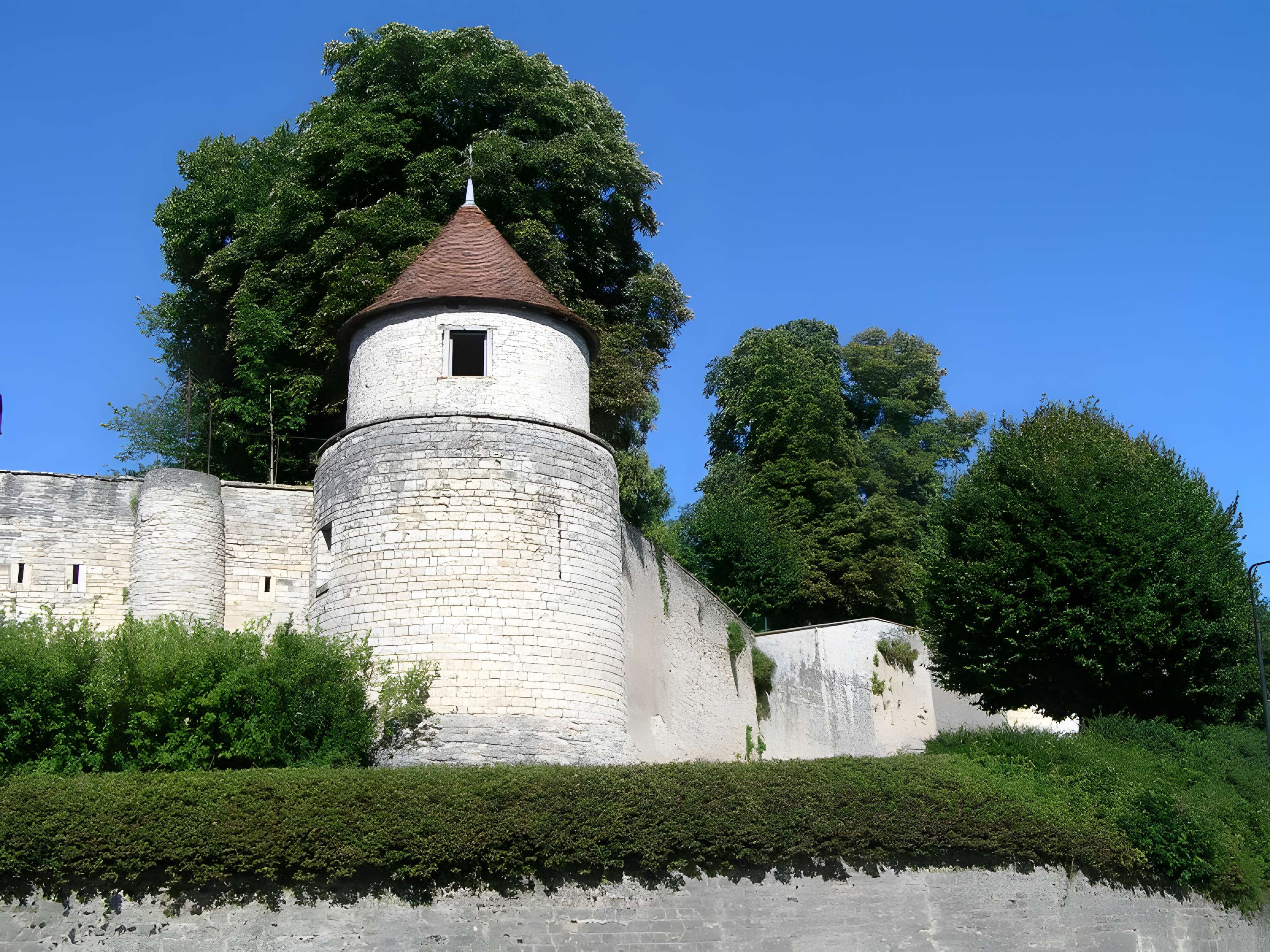 Fortifications de Dun-sur-Auron