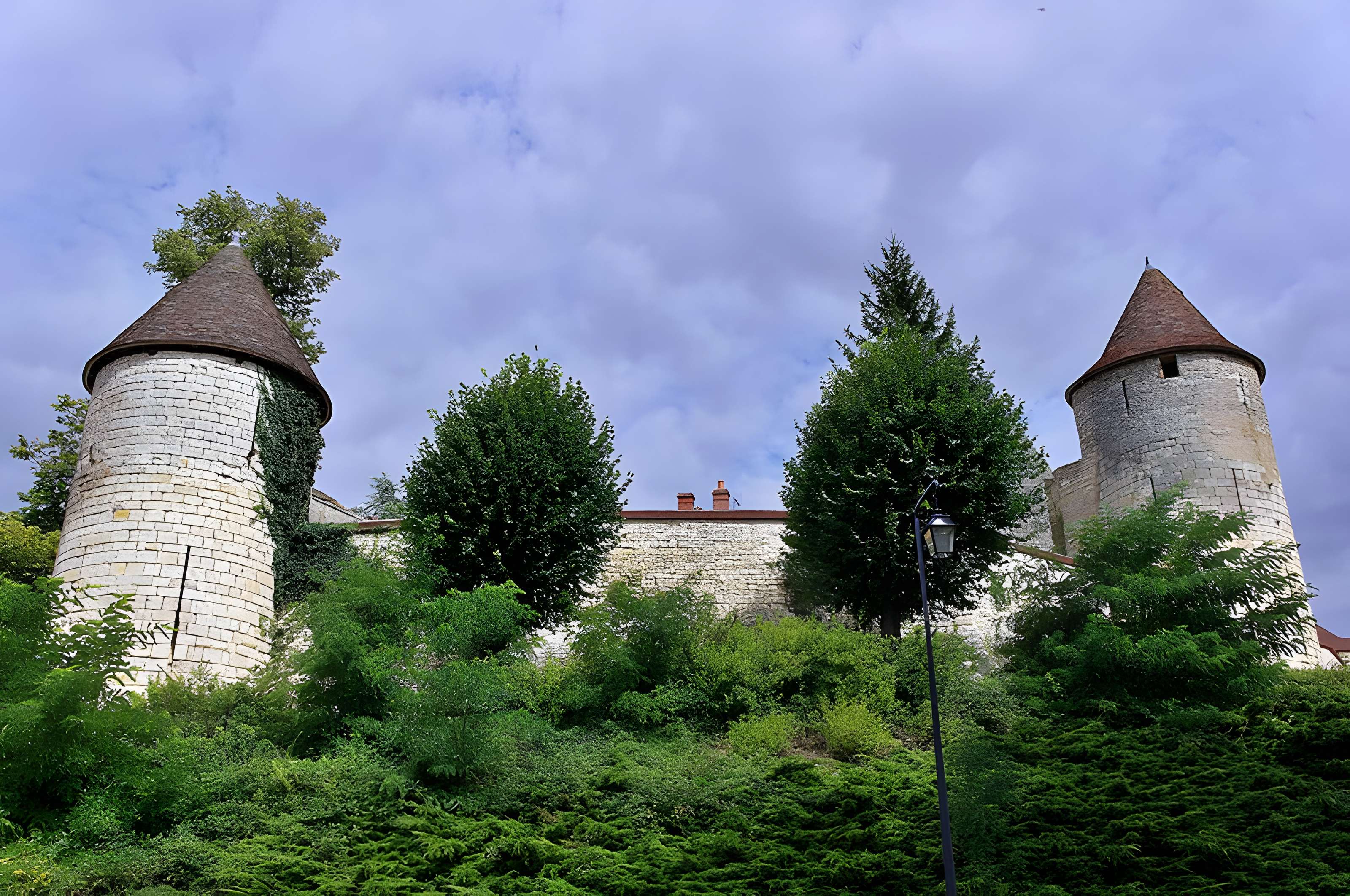 Fortifications de Dun-sur-Auron