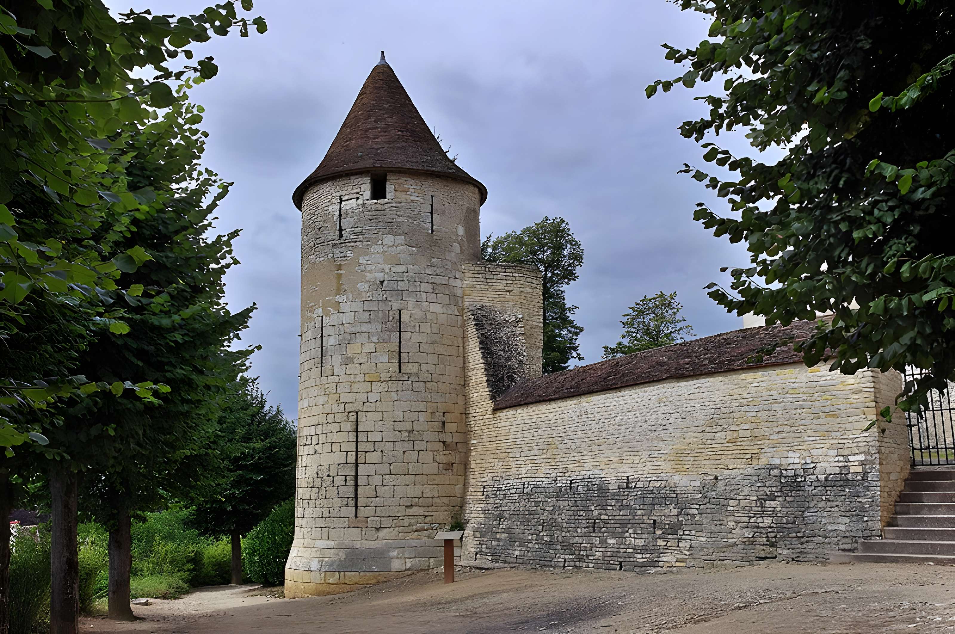 Fortifications de Dun-sur-Auron