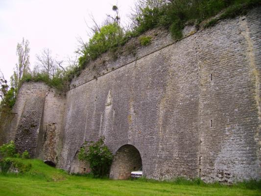Photo de Fours à chaux de Parné-sur-Roc