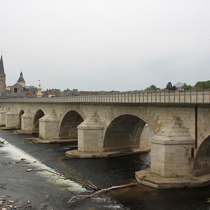 Photo de Grand pont sur la Loire de La Charité-sur-Loire