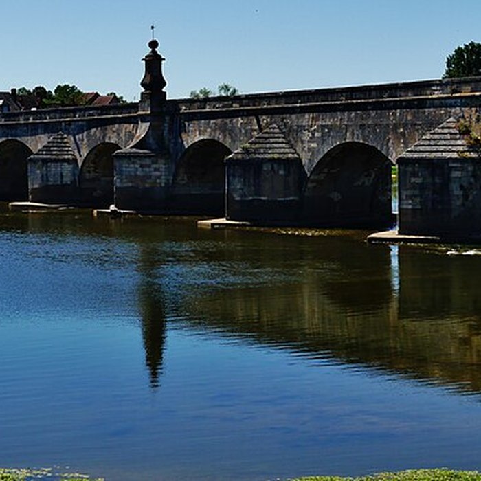 Photo de Grand pont sur la Loire de La Charité-sur-Loire