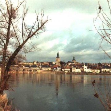 Grand pont sur la Loire de La Charité-sur-Loire