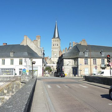 Grand pont sur la Loire de La Charité-sur-Loire