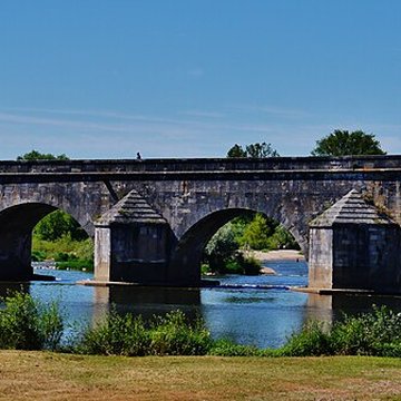 Grand pont sur la Loire de La Charité-sur-Loire