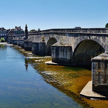 Grand pont sur la Loire de La Charité-sur-Loire