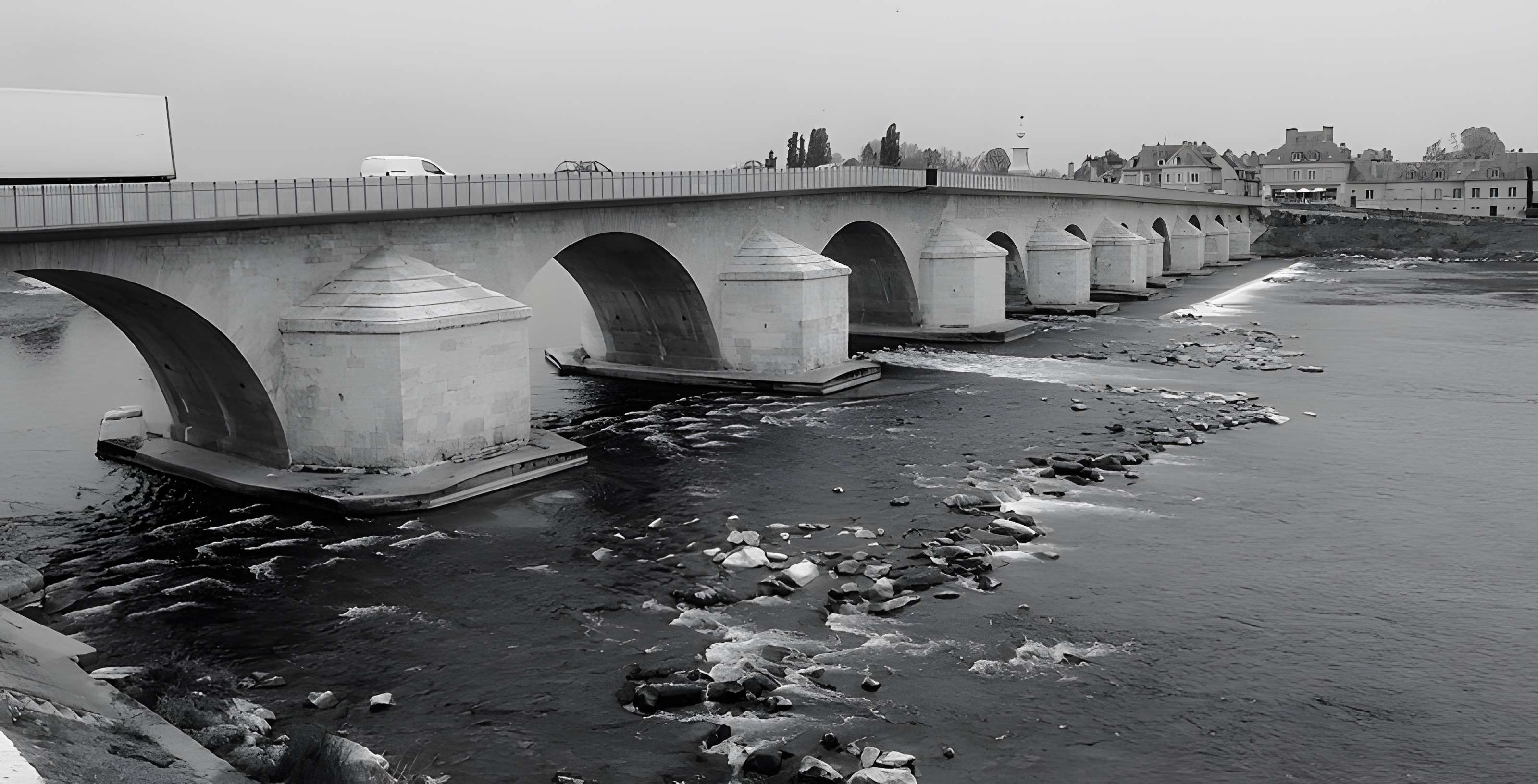 Grand pont sur la Loire de La Charité-sur-Loire
