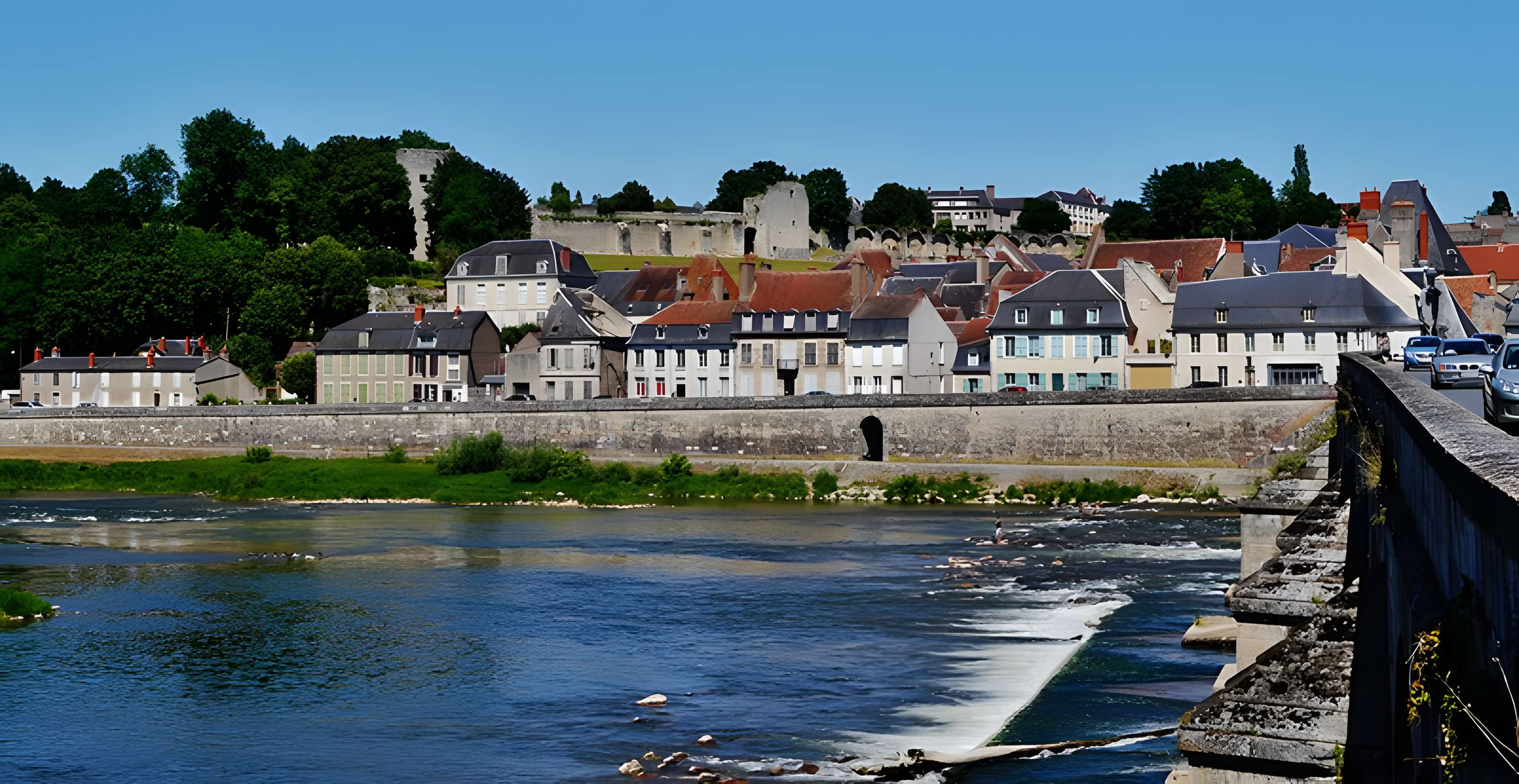 Grand pont sur la Loire de La Charité-sur-Loire
