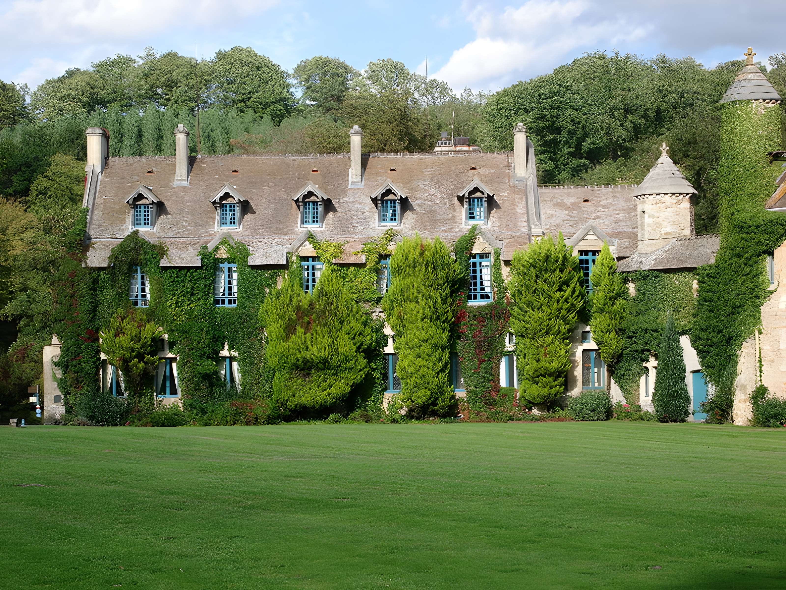 Abbaye des Vaux-de-Cernay