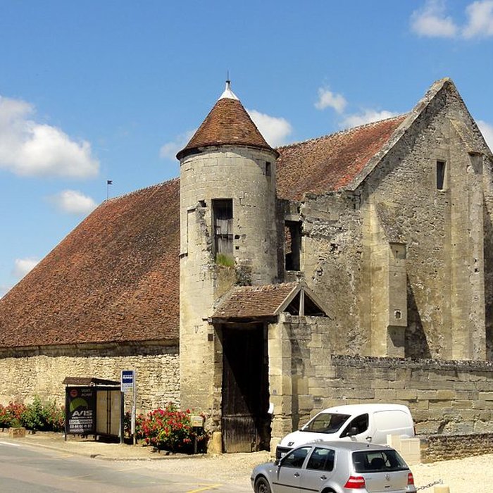 Photo de Anciens bâtiments de la Grange aux dîmes