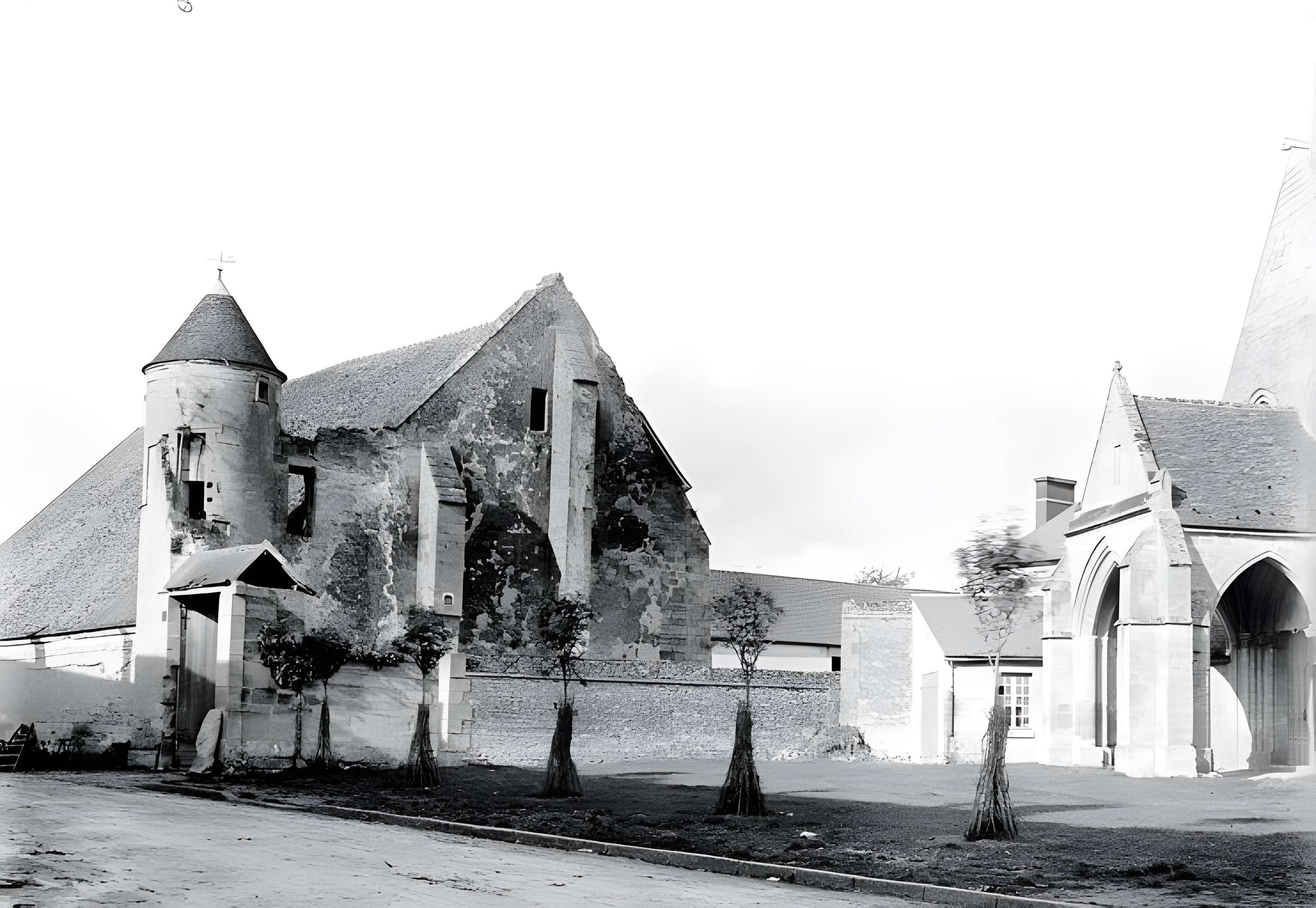 Anciens bâtiments de la Grange aux dîmes