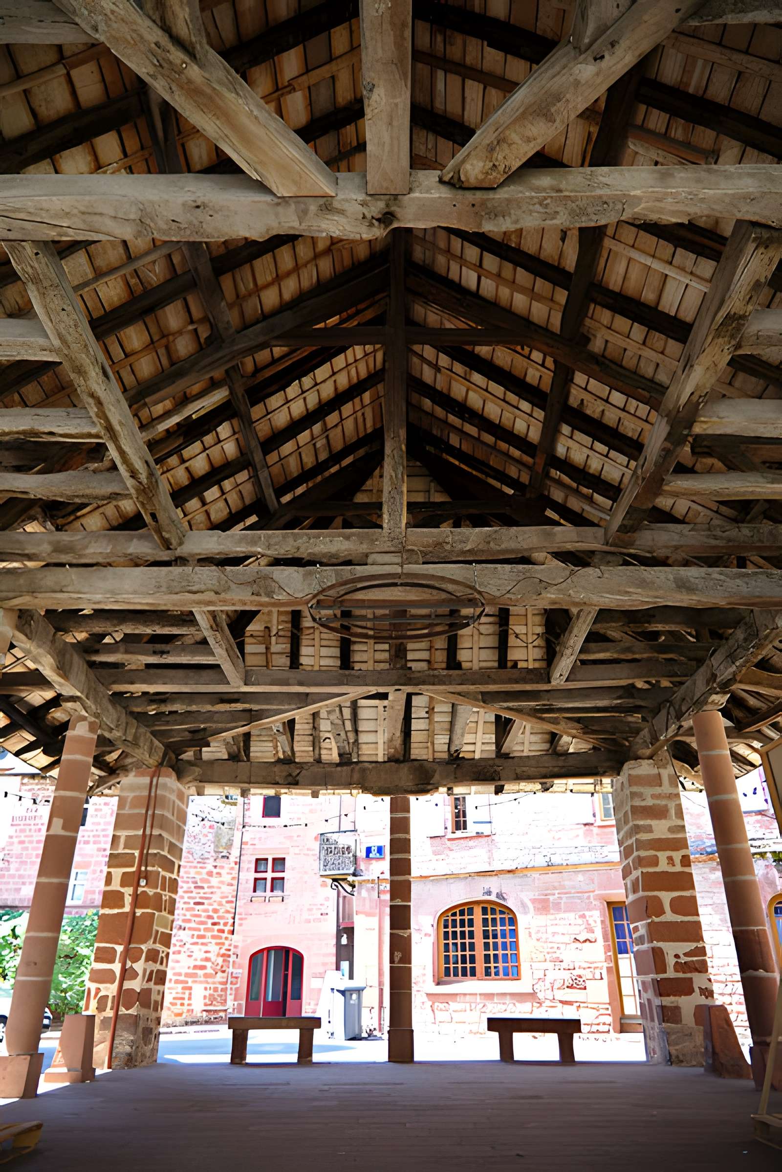 Halle à grains de Meyssac