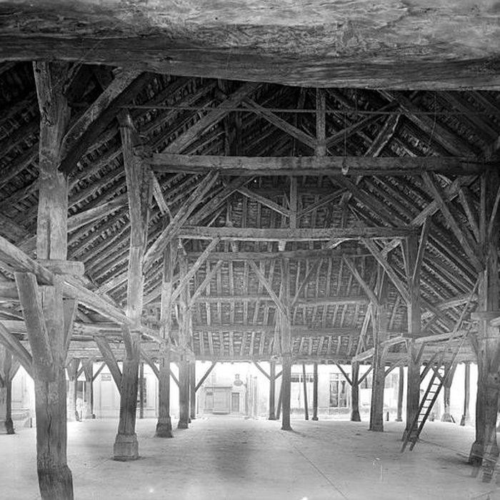 Photo de Halle aux grains de Nolay