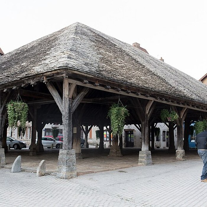 Photo de Halle aux grains de Nolay
