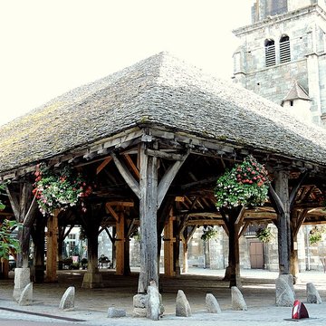 Halle aux grains de Nolay
