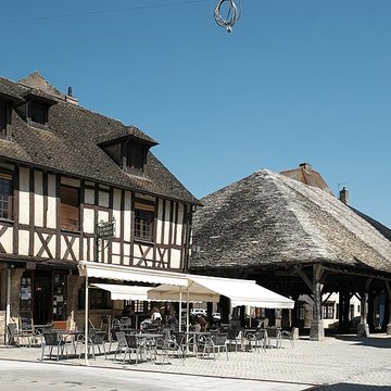 Halle aux grains de Nolay