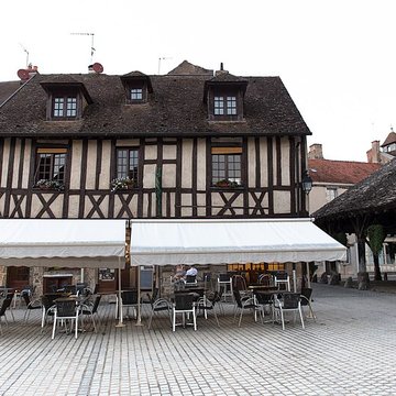 Halle aux grains de Nolay
