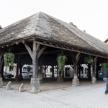Halle aux grains de Nolay