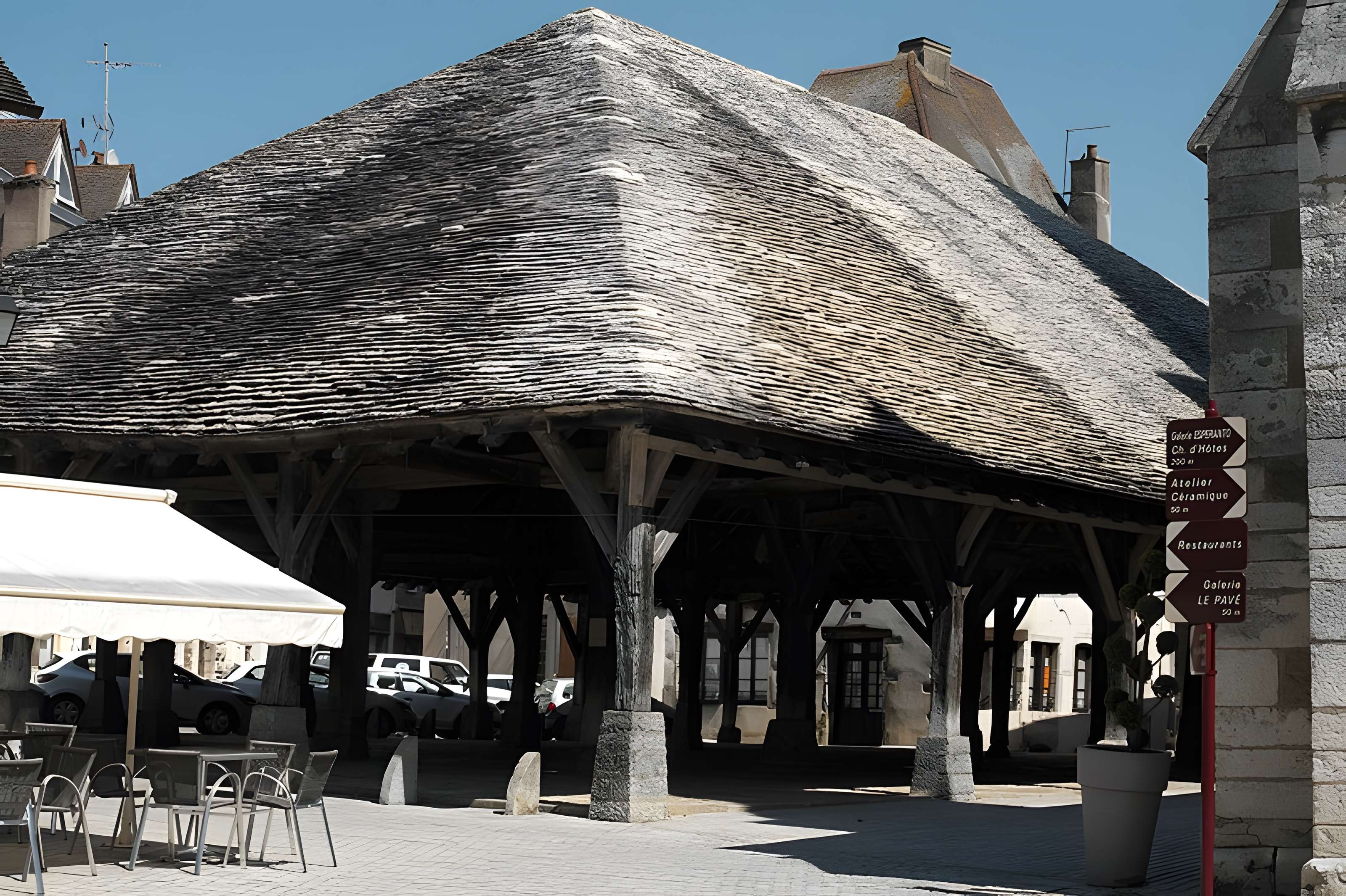 Halle aux grains de Nolay