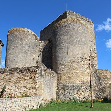 Château Saint Hugues de Semur-en-Brionnais