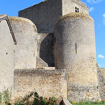 Château Saint Hugues de Semur-en-Brionnais