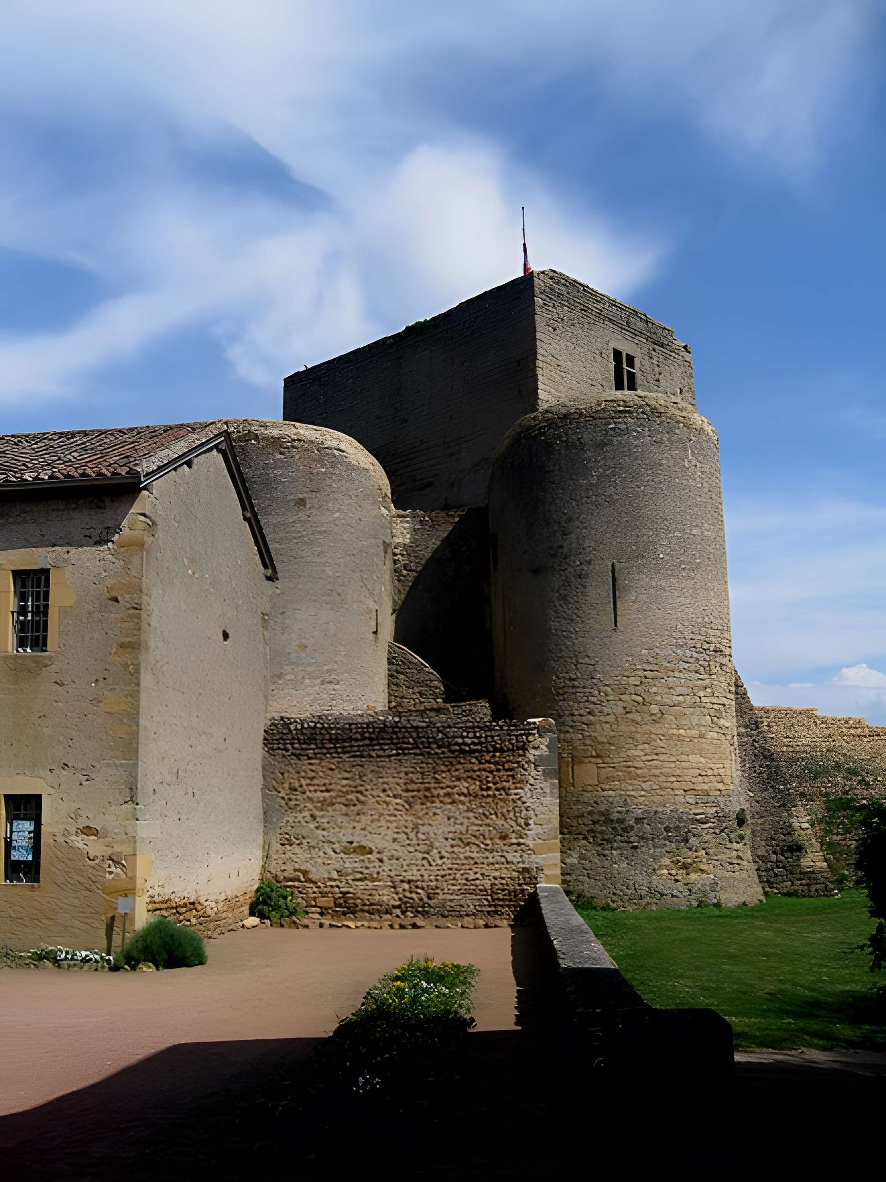 Château Saint Hugues de Semur-en-Brionnais