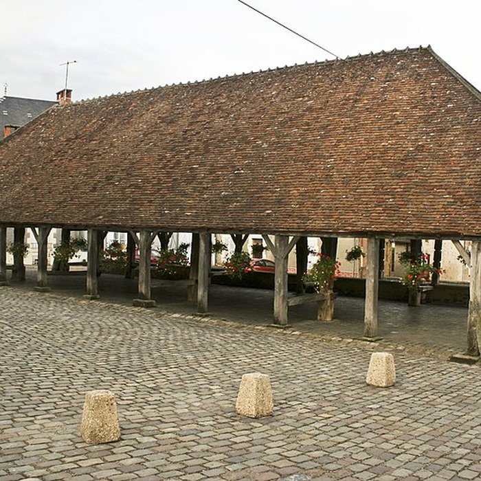 Photo de Halle de Sainte-Sévère-sur-Indre