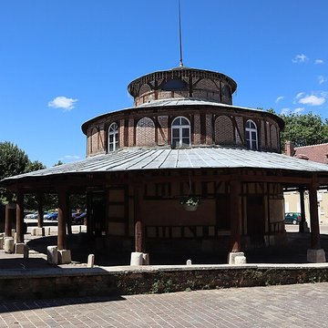 Halle dErvy-le-Châtel