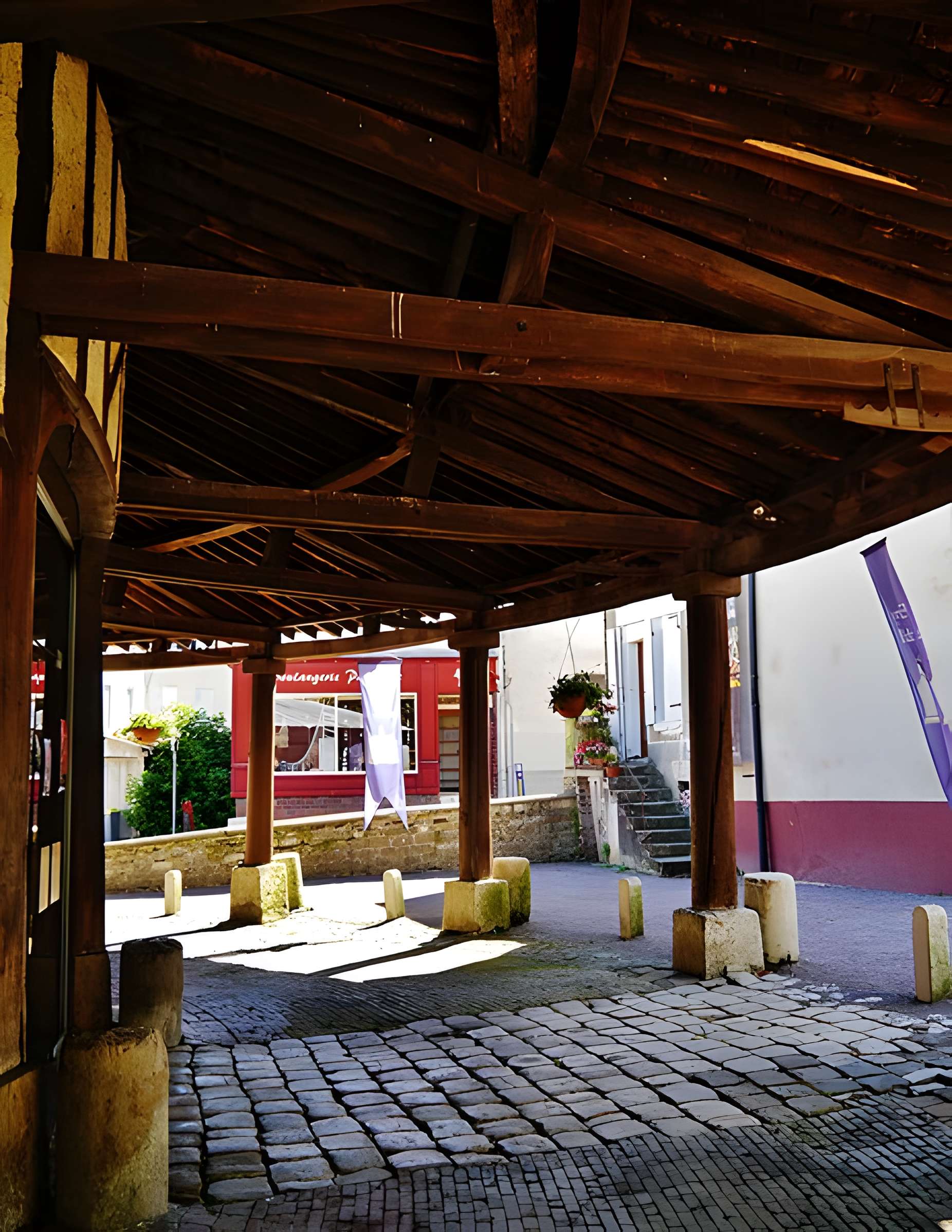 Halle d'Ervy-le-Châtel