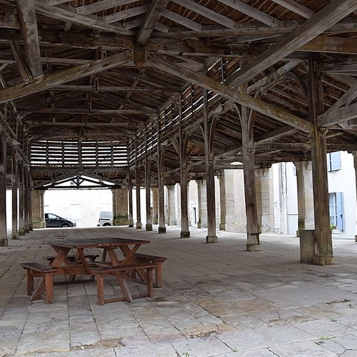 Photo de Halles de Lusignan