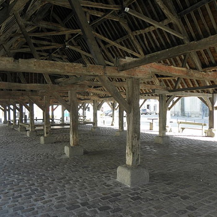 Photo de Halles, puis syndicat dinitiative