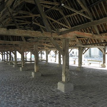 Halles, puis syndicat dinitiative