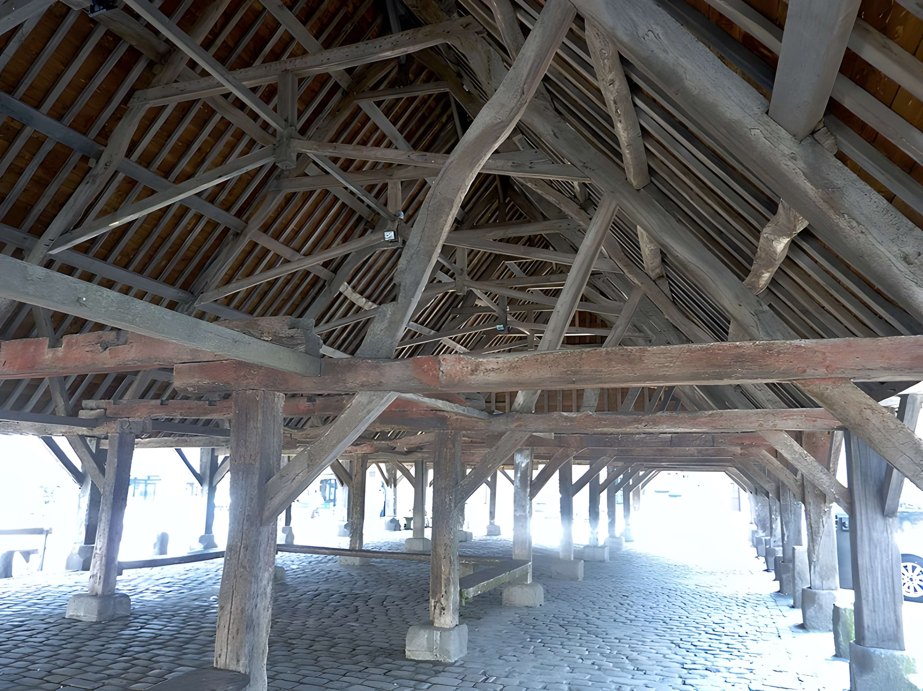 Halles, puis syndicat d'initiative