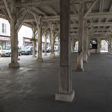 Halles, Mairie, Palais de Justice