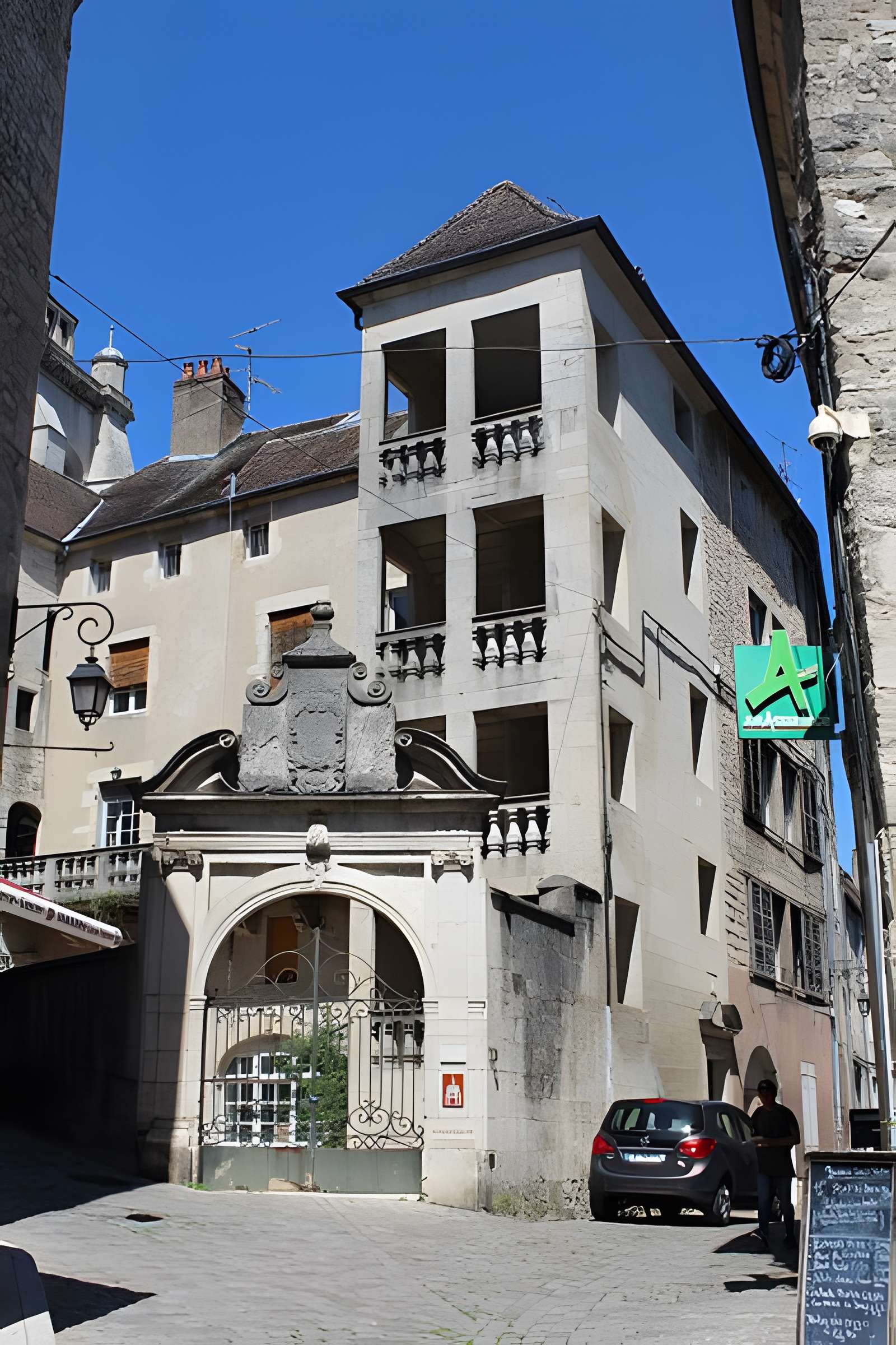Hôtel de Champagney à Dole