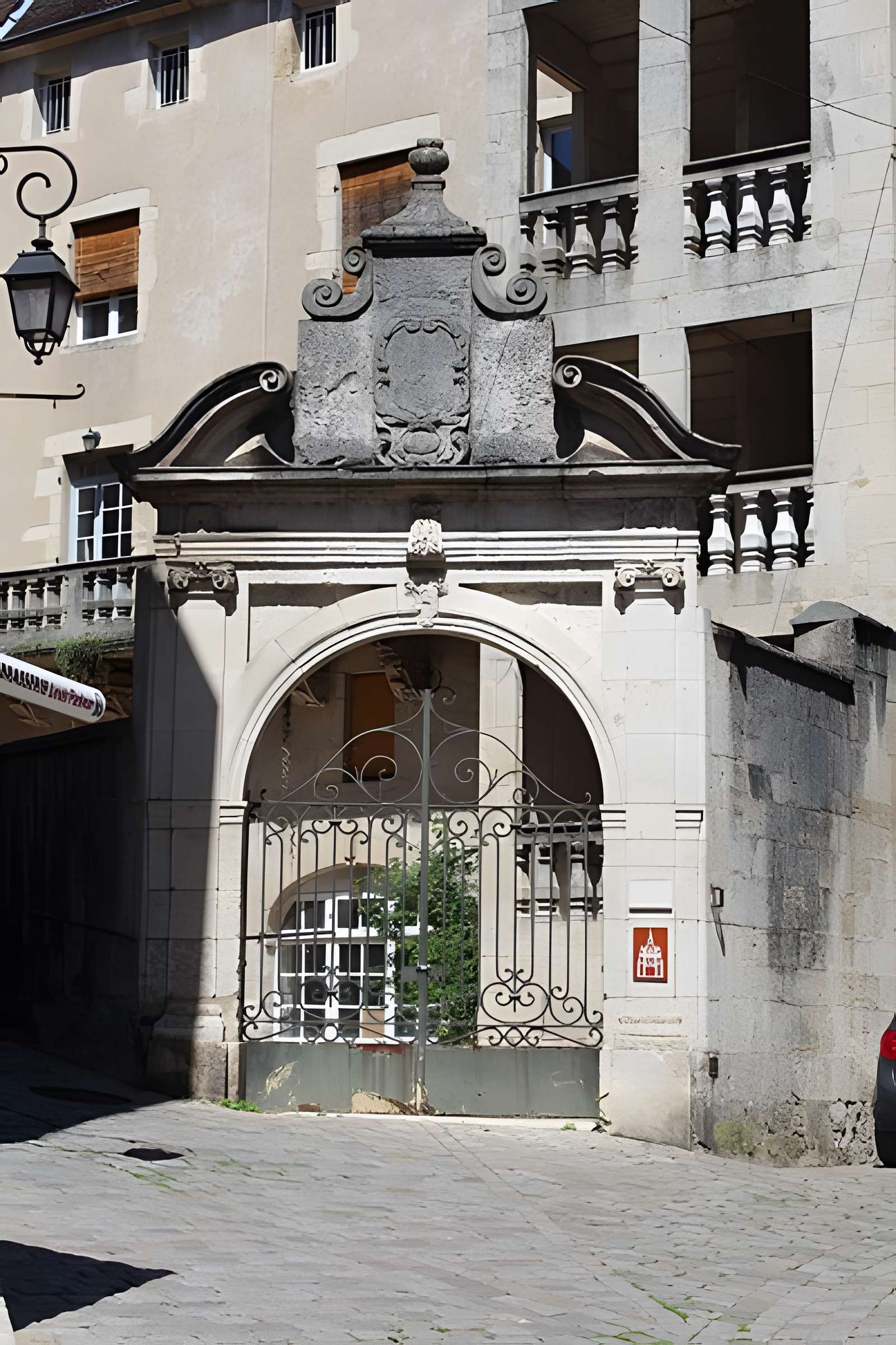 Hôtel de Champagney à Dole