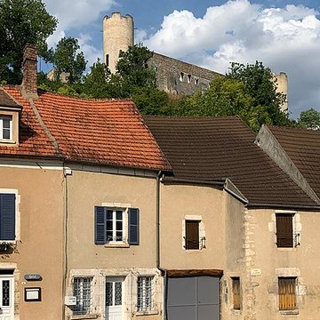 Château-fort de Druyes