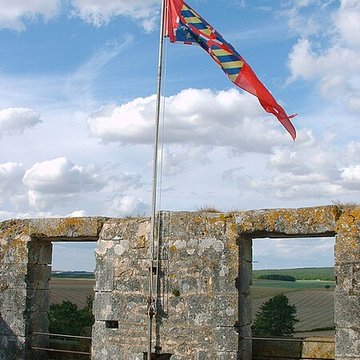 Château-fort de Druyes