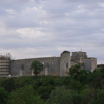 Château-fort de Druyes
