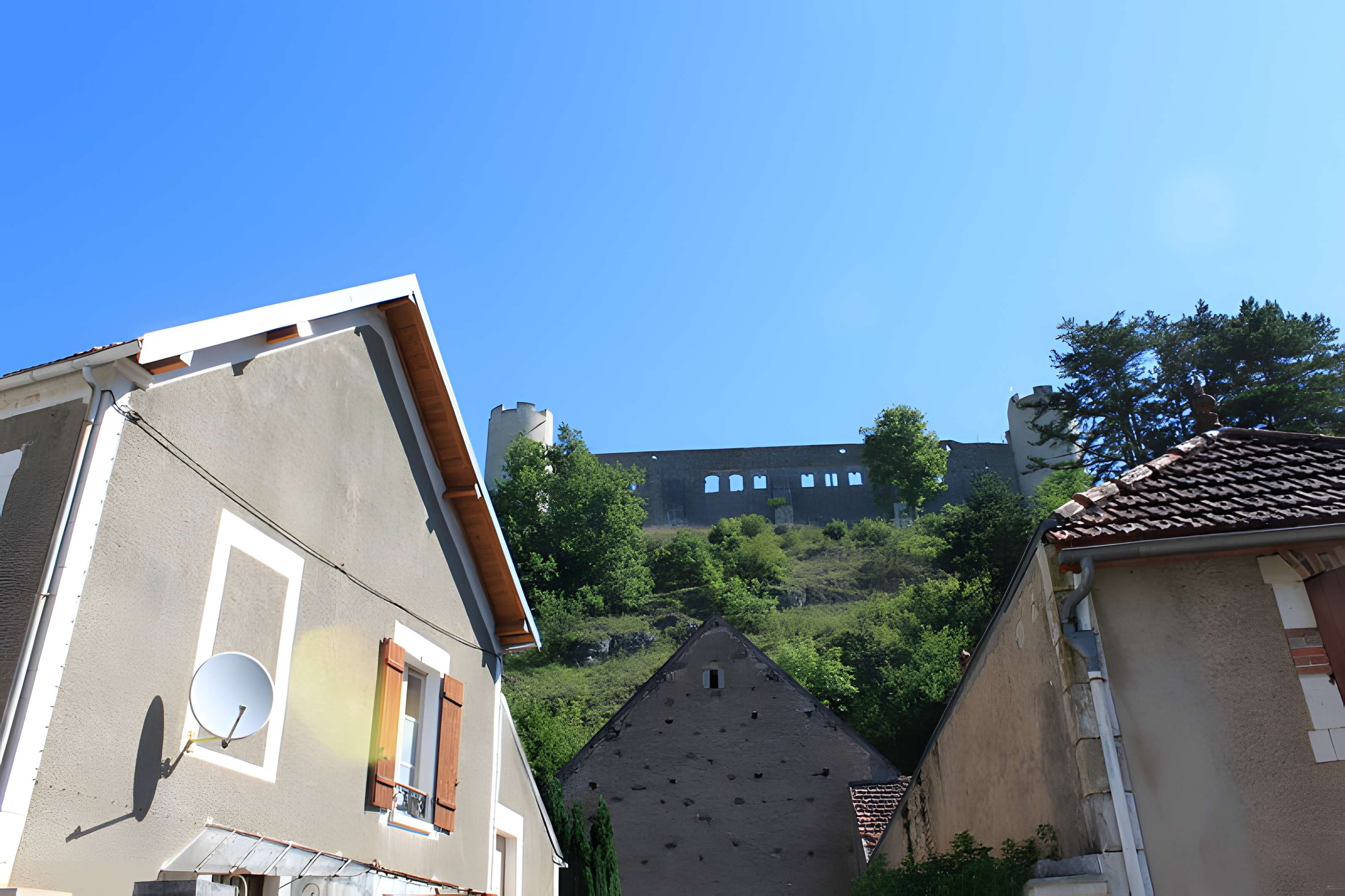 Château-fort de Druyes