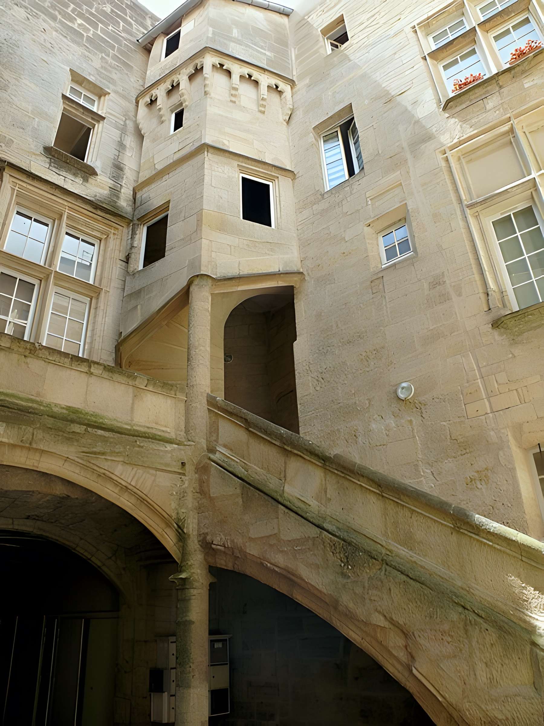 Hôtel de Nizas à Pézenas